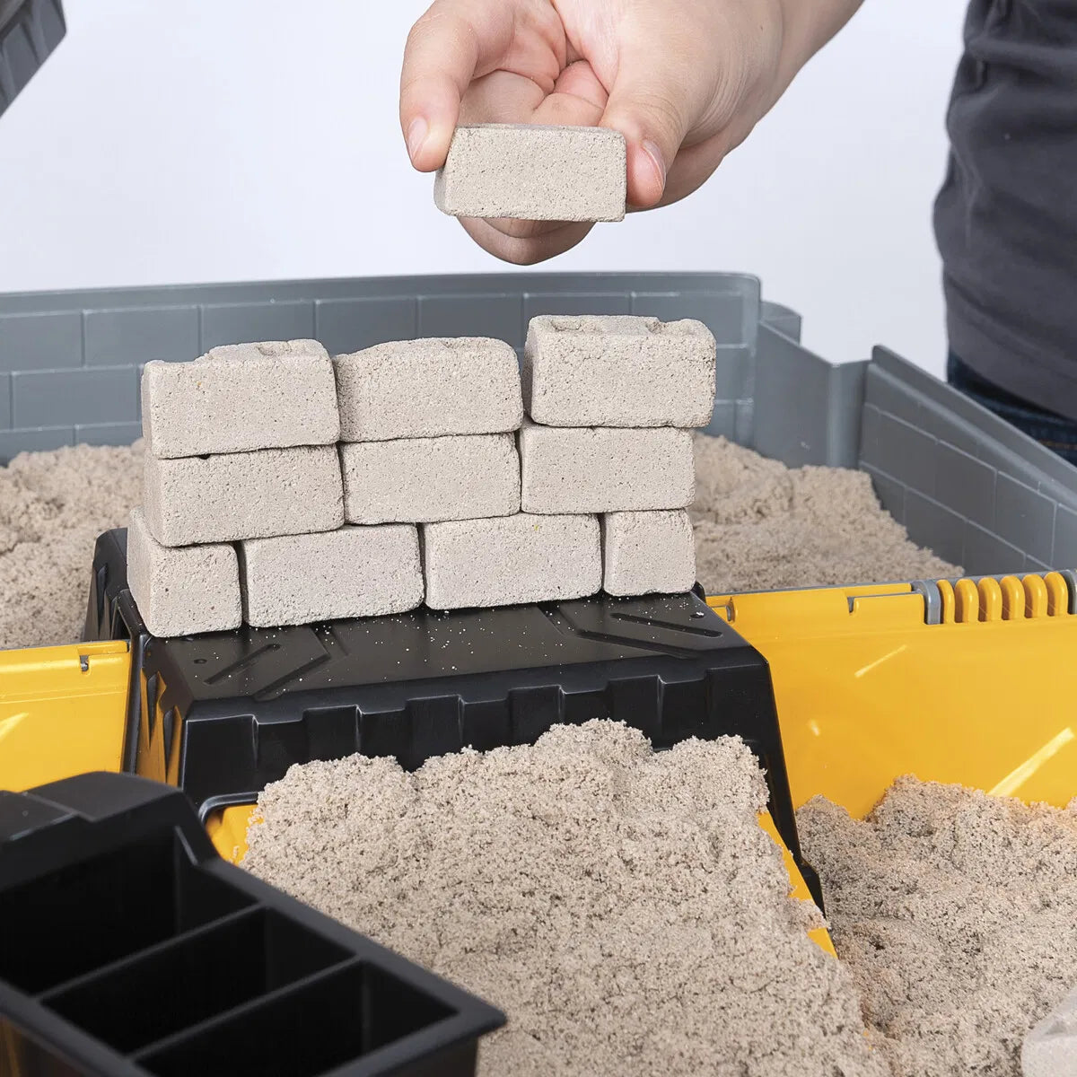 Kinetic Sand - Konstruktionssæt med Foldbar Sandkasse